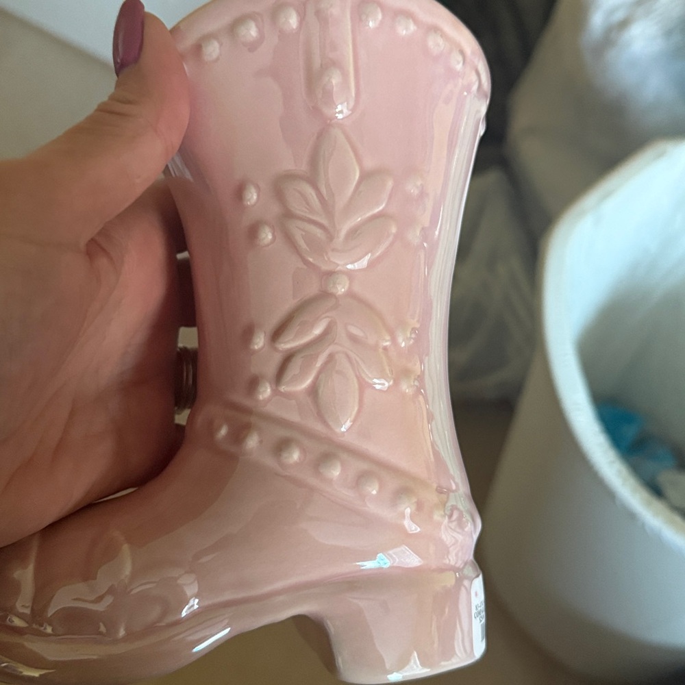 Jessica Simpson Pink Boot Candle Holder - Picture 9 of 9